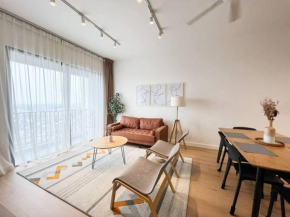 Charming Condo, City View, Next To MRT station